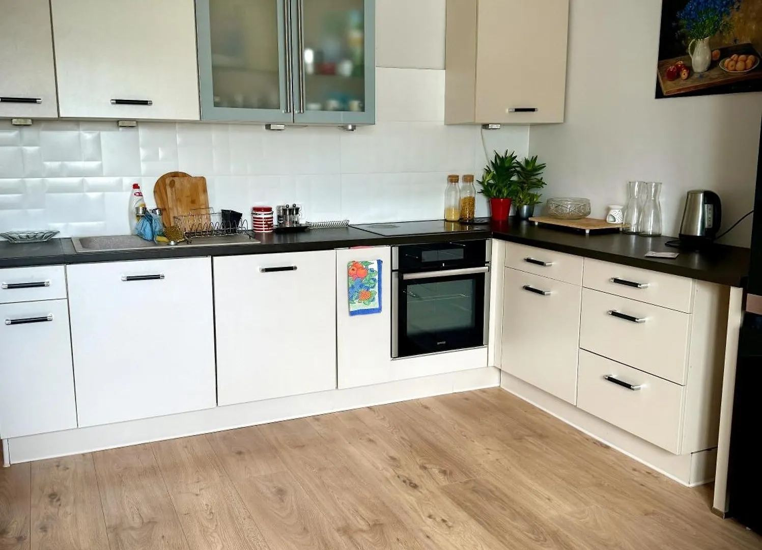Apartment 43M2 Apartament Saski- Blisko Starowki I Dworca Centralnego- Elektoralna 19A Warsaw Poland